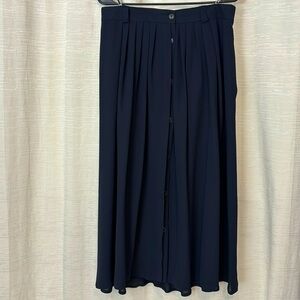 Hammer button down royal blue skirt waist 17” length 33” pleated w side pockets!